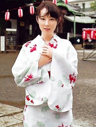 beautiful; japan teens; kimono; outdoors; panties; solo; upskirt; vagina; 